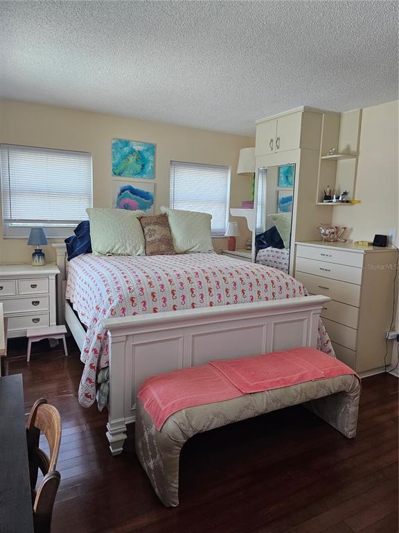 Building Photo - 1255 Tarpon Center Dr