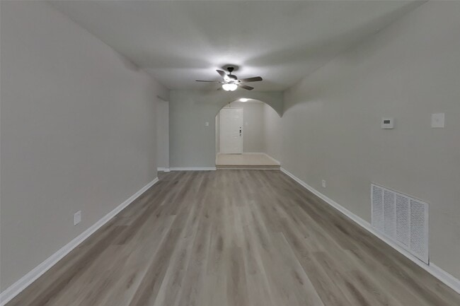 Building Photo - 12306 Foxridge Dr