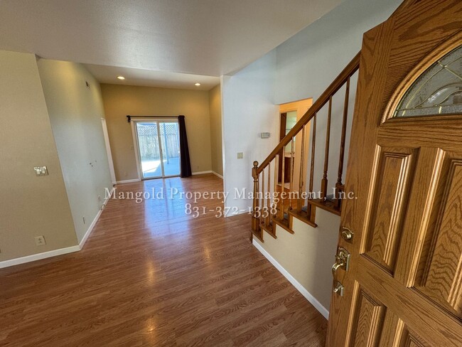 Building Photo - 4 Bedroom Ocean View Home with Private Balcony & Deck
