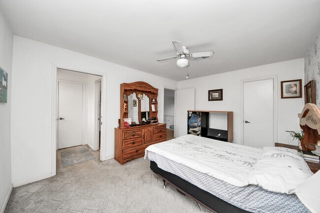 Building Photo - 17 Winged Foot Dr