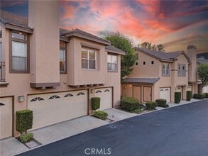 Building Photo - 922 S Country Glen Way