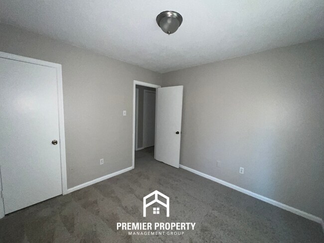 Building Photo - 3373 Elk Point Dr