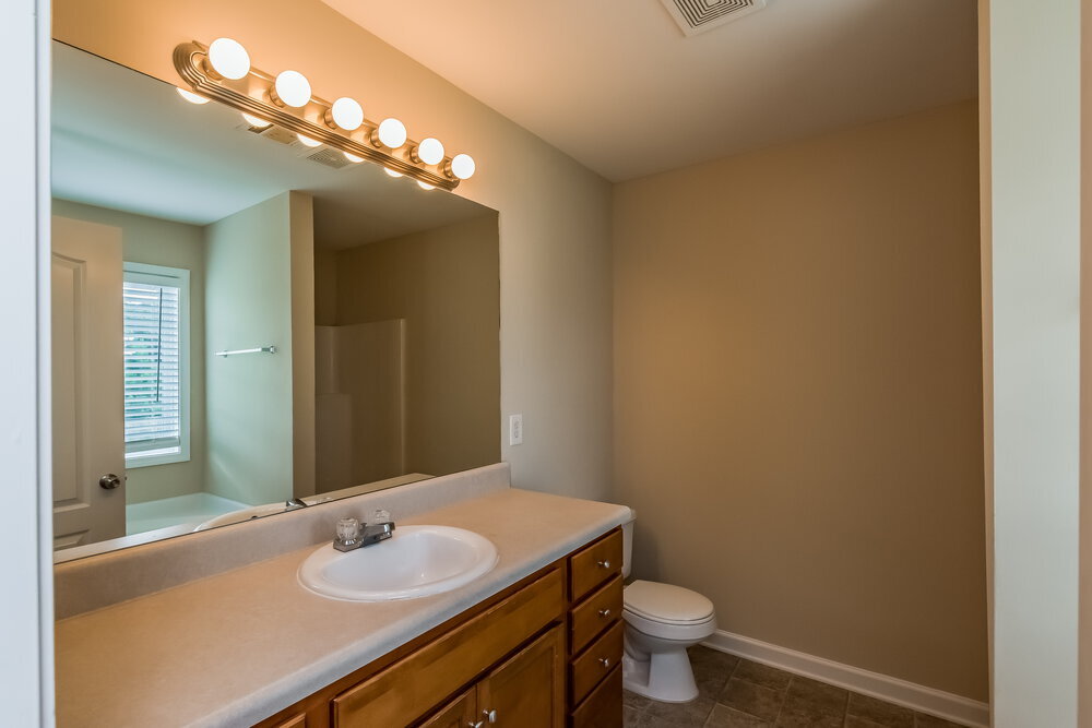 Building Photo - 5792 Castlebrook Dr