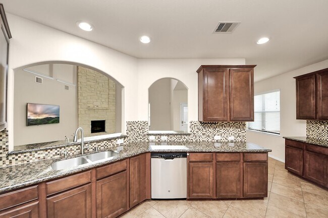 Building Photo - 5038 Gold Haven Dr