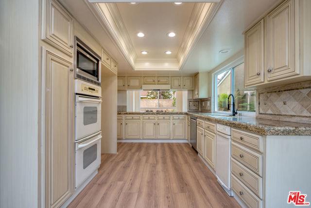 Building Photo - 3974 Astaire Ave