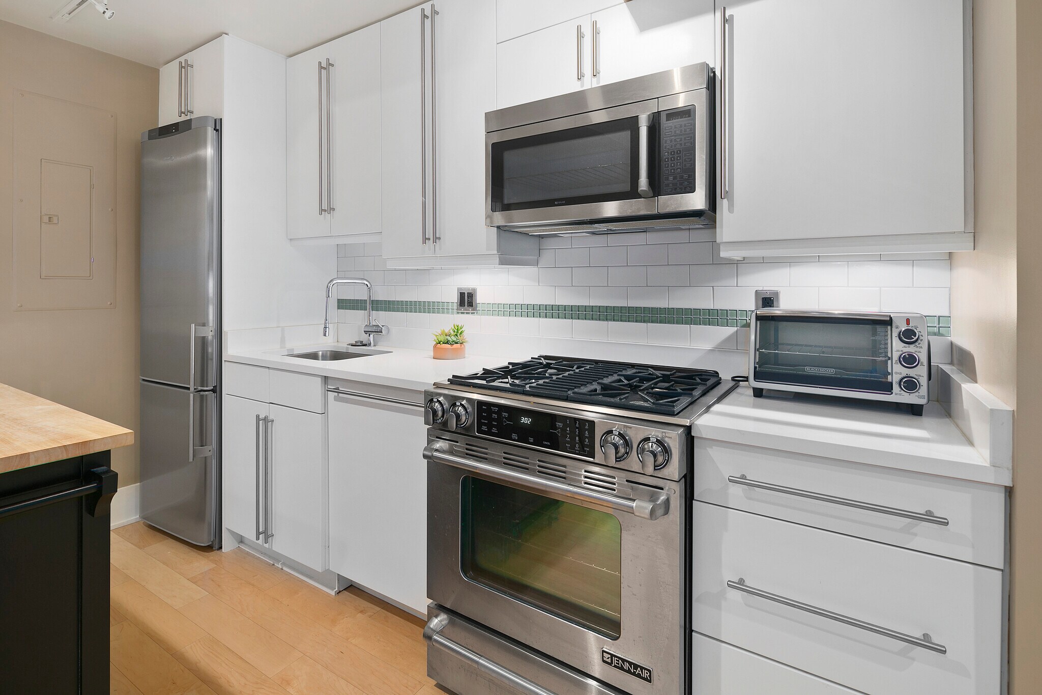 Building Photo - 2818 Connecticut Ave NW