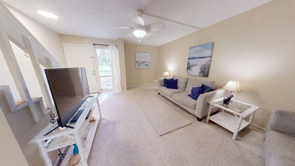 Building Photo - 5500 Ocean Shore Blvd