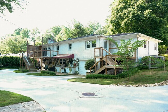 Building Photo - 31 Swanson Ct