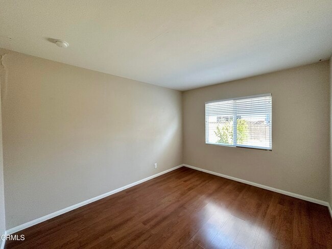 Building Photo - 36 La Verne Ave
