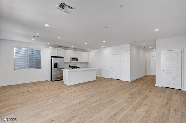 Building Photo - 1498 Marsh Bird St