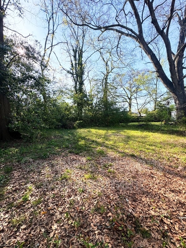 Building Photo - 1252 18th Pl SW