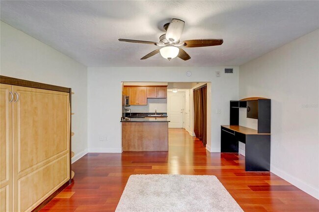 Building Photo - 210 5th Ave S