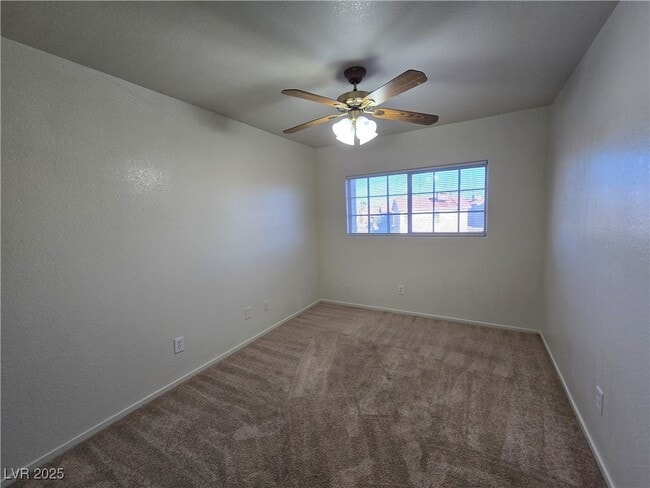 Building Photo - 9617 Pine River Ln