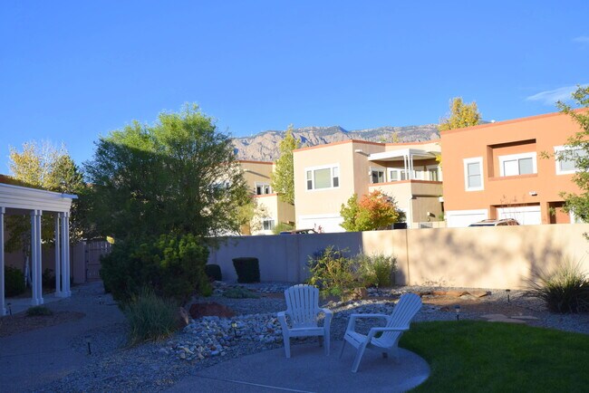 Building Photo - 5809 Vulcan Vista Dr NE