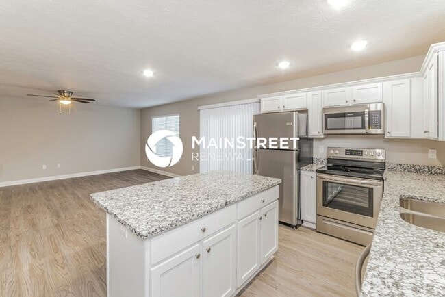 Building Photo - 4 Bedroom Pet-Friendly Home in Shepherdsvi...