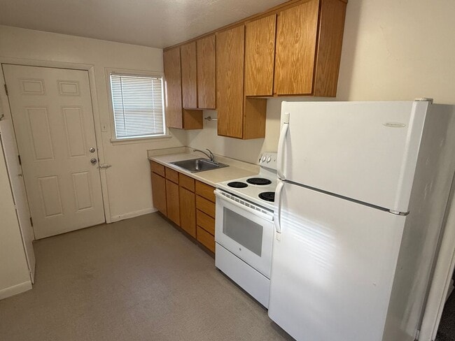 Primary Photo - 2849 Harrison Blvd