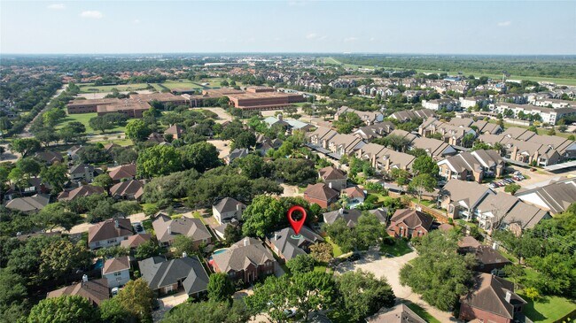 Building Photo - 14215 Scarborough Fair St