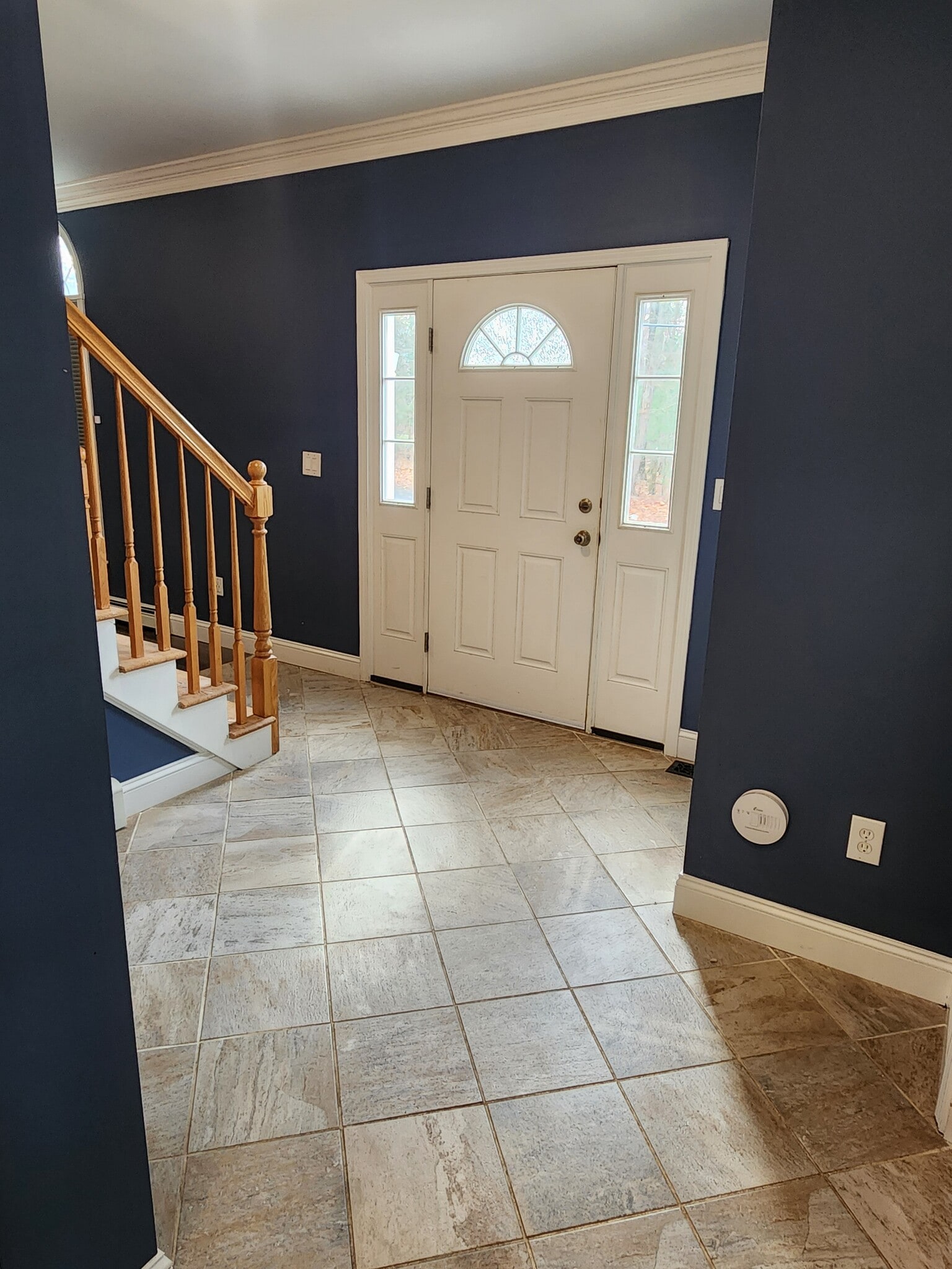 Front foyer from the hallway - 30 Mary Ann Way
