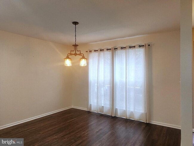 Building Photo - 14363 Long Channel Dr