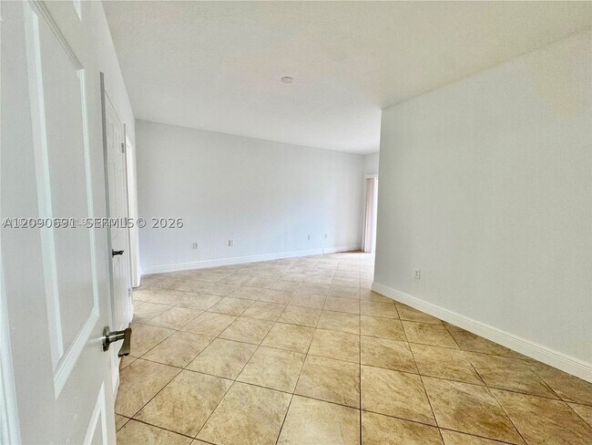 Building Photo - 507 Belmont Ln