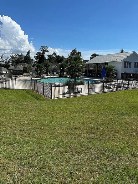 Building Photo - 613 Sharpsburg Ave