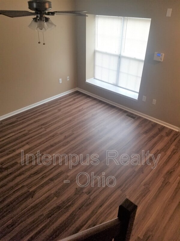 Building Photo - 3869 Dowitcher Ln