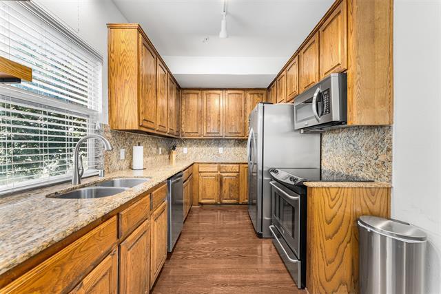 Building Photo - 5803 Hudson St