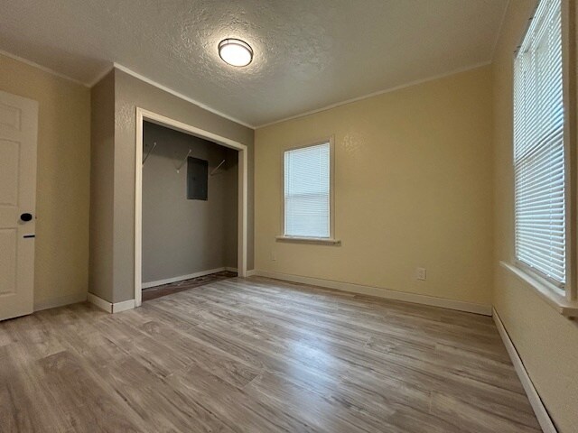 Building Photo - 3109 Delaware St