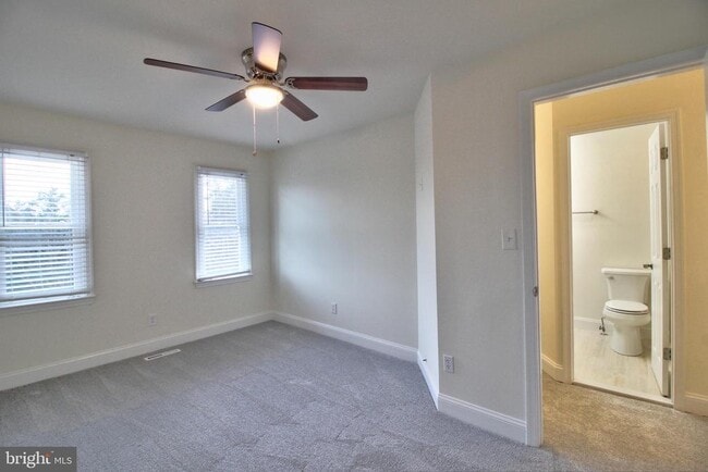 Building Photo - 87 Meadowlark Ave