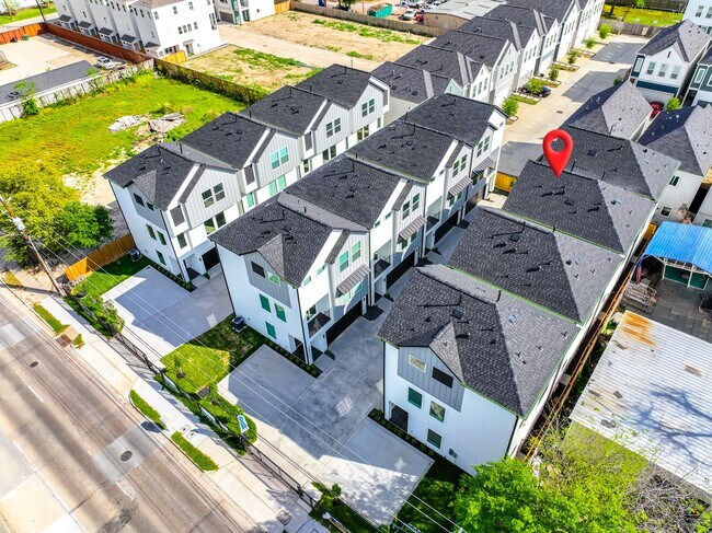 Building Photo - 7735 Hammerly Blvd