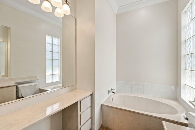 Building Photo - 3440 Donoso Ct