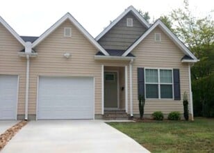 Building Photo - 835 Garner St