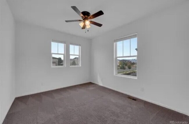 Building Photo - 1107 Anker Dr