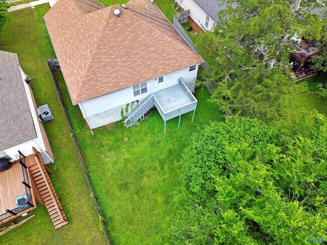 Building Photo - 183 Hollington Dr NE