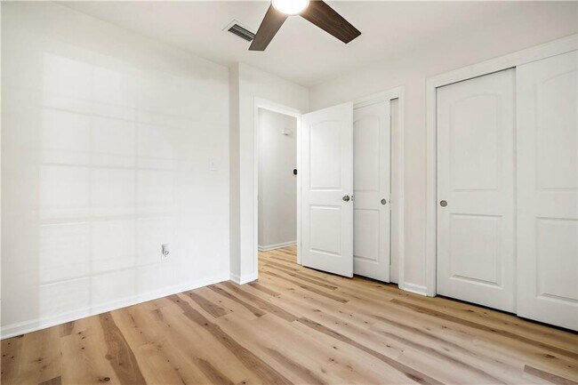 Building Photo - 4310 Red Creek Rd