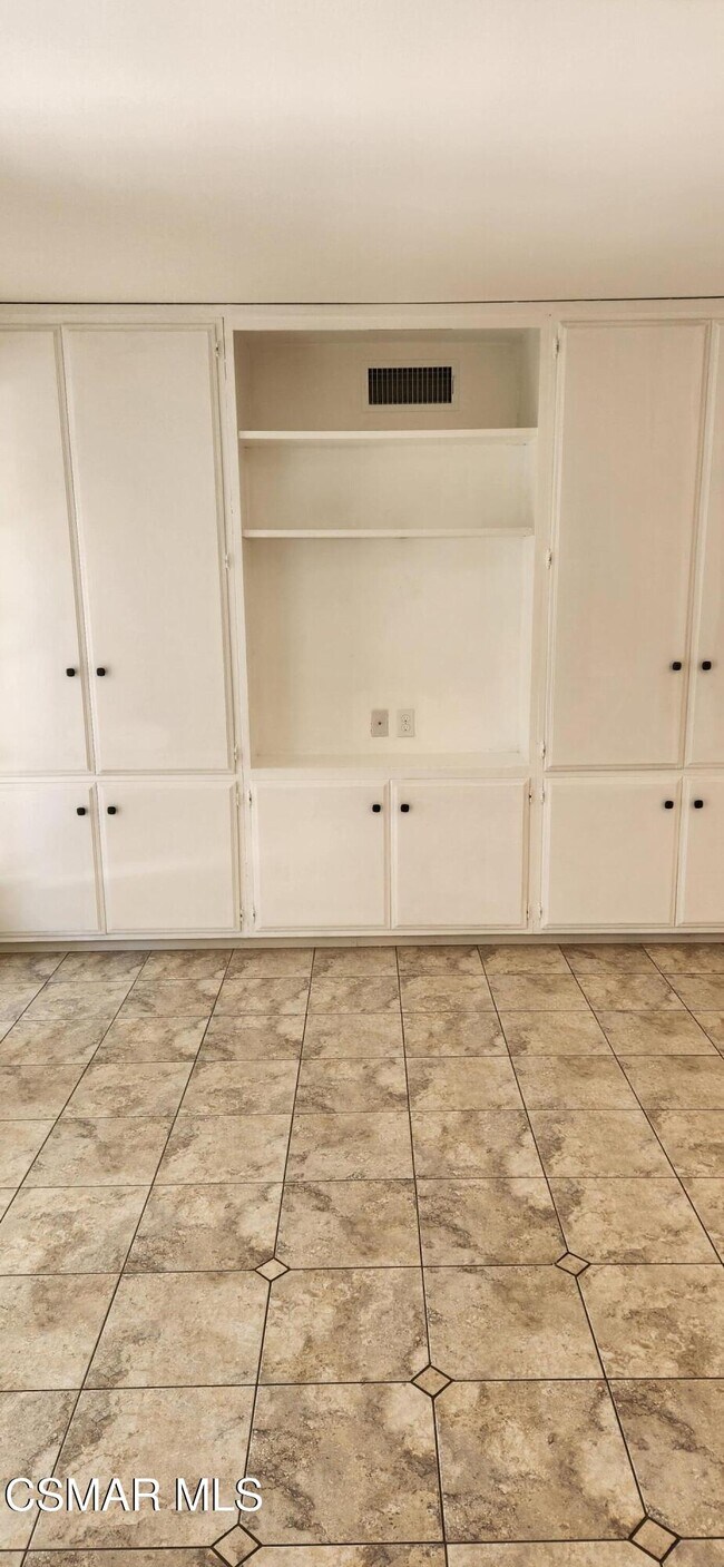 Building Photo - 2165 Crespi Ln