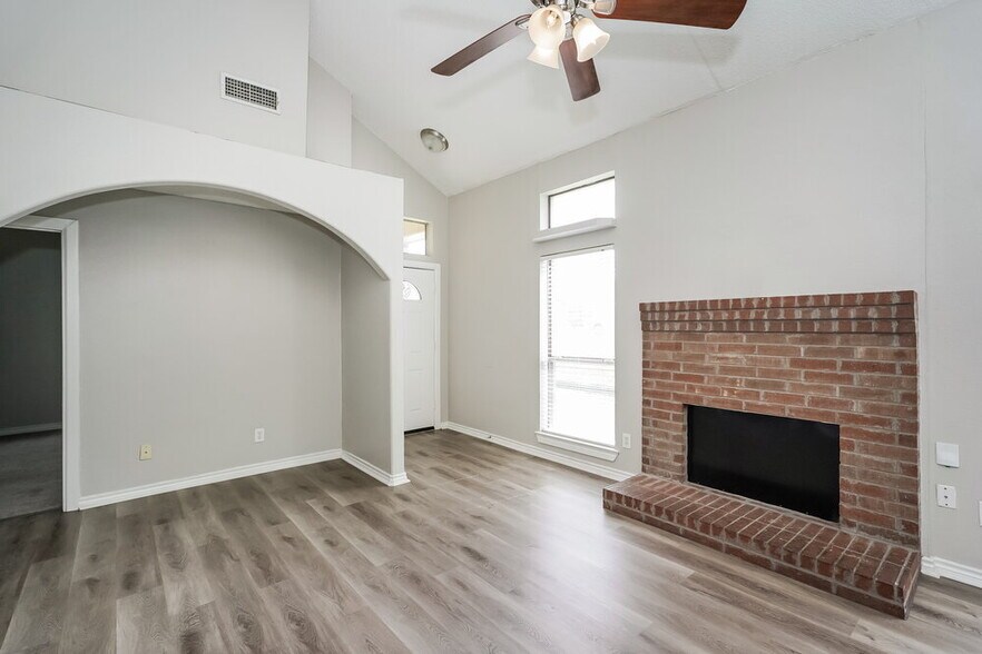 Building Photo - 6721 Rhea Ridge Dr