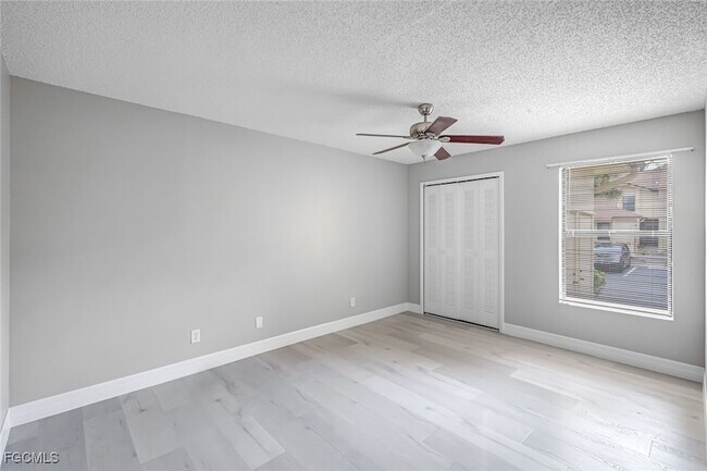 Building Photo - 15206 Parkside Dr