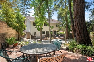 Building Photo - 10311 Clusterberry Ct