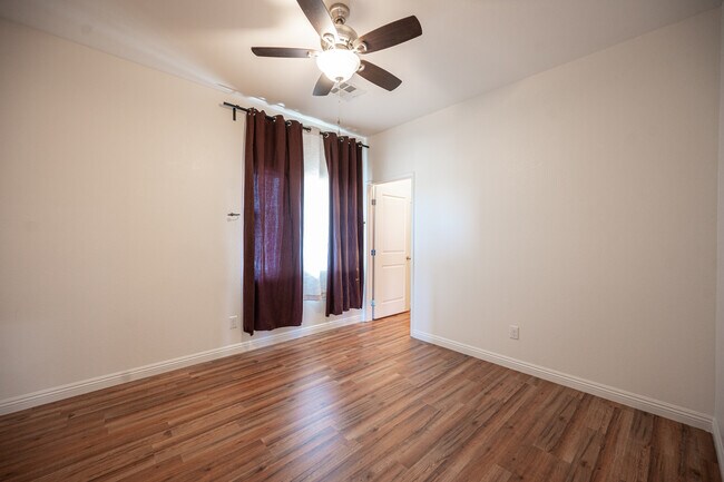 Building Photo - 8904 Harmony Hall Ave