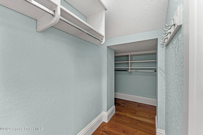 Building Photo - 143 Caledonia Dr