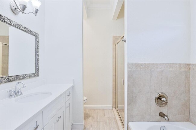 Building Photo - 350 N Phelps Ave