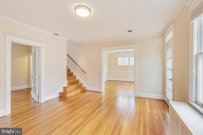 Building Photo - 4509 Highland Ave