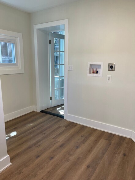 Building Photo - 4245 Pennsgrove St