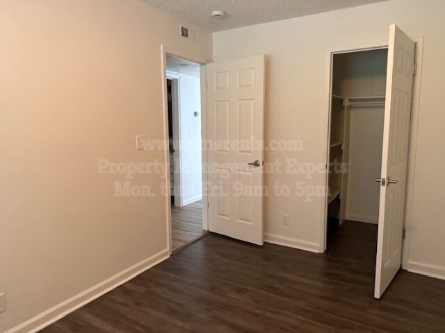 Building Photo - 3919 N Ryde Ave