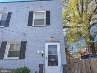 Building Photo - 226 Guthrie Ave