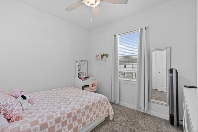 Building Photo - 17210 Pentland Hls Wy