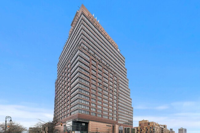 Building Photo - 1485 5th Ave