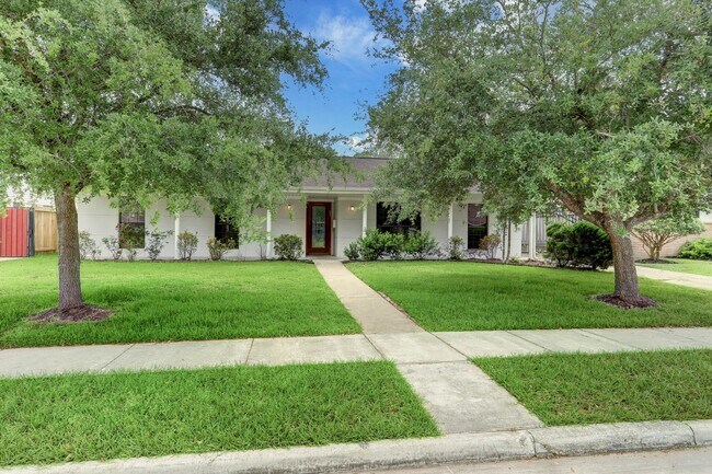 Building Photo - 5419 Dumfries Dr