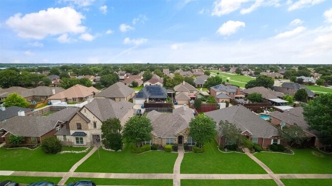Building Photo - 7501 Caribbean Dr